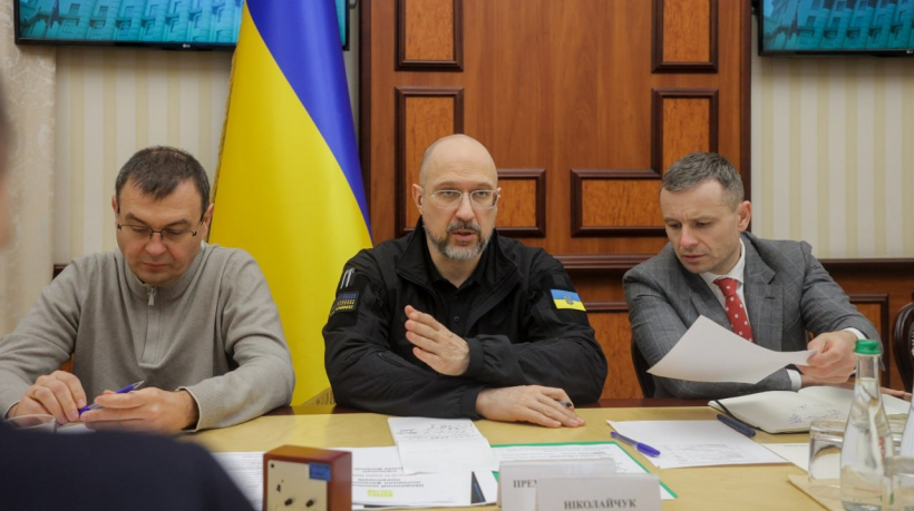 Прем’єр-міністр України Денис Шмигаль та учасники наради