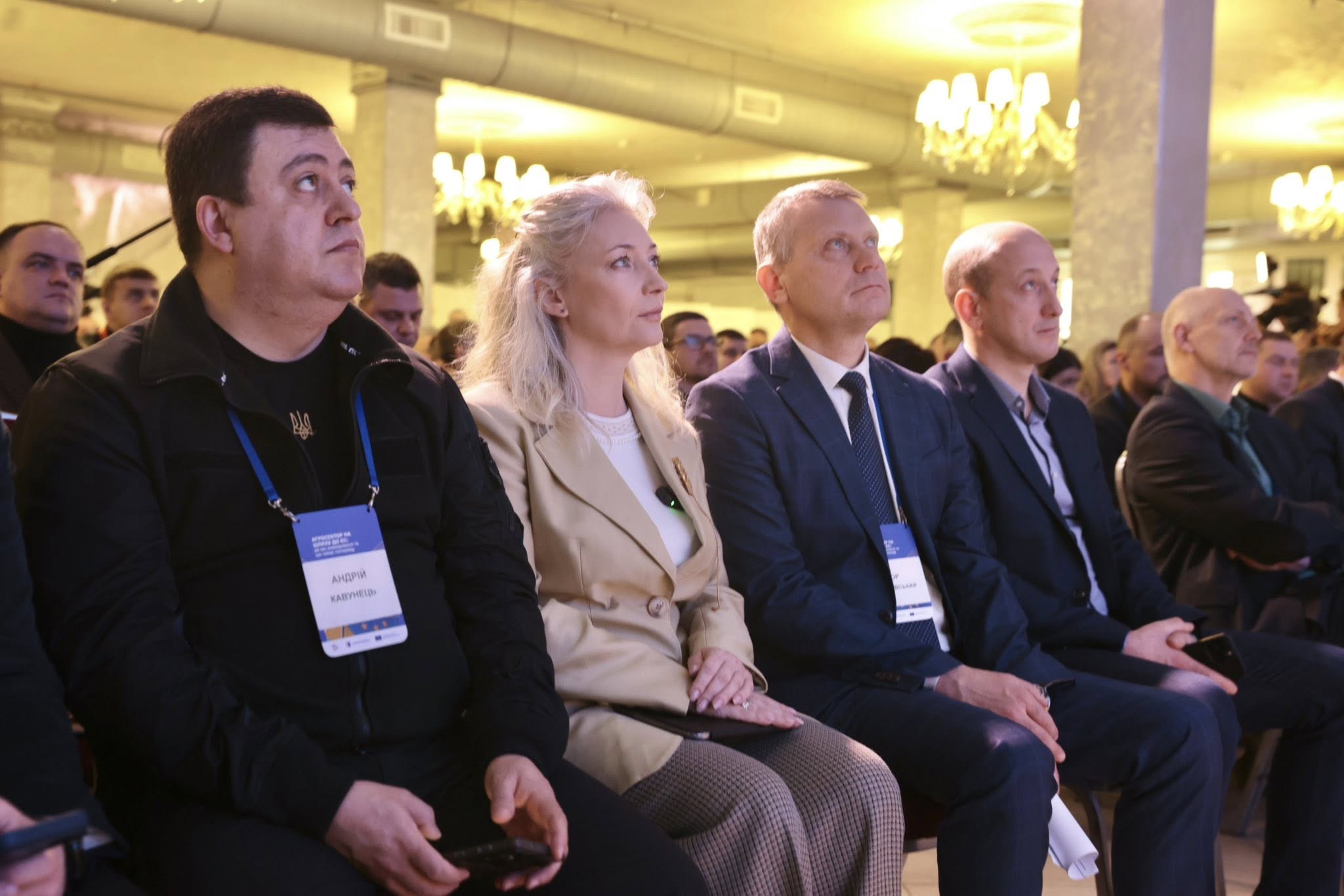 Начальниця обласної військової адміністрації Наталя Заболотна та учасники заходу