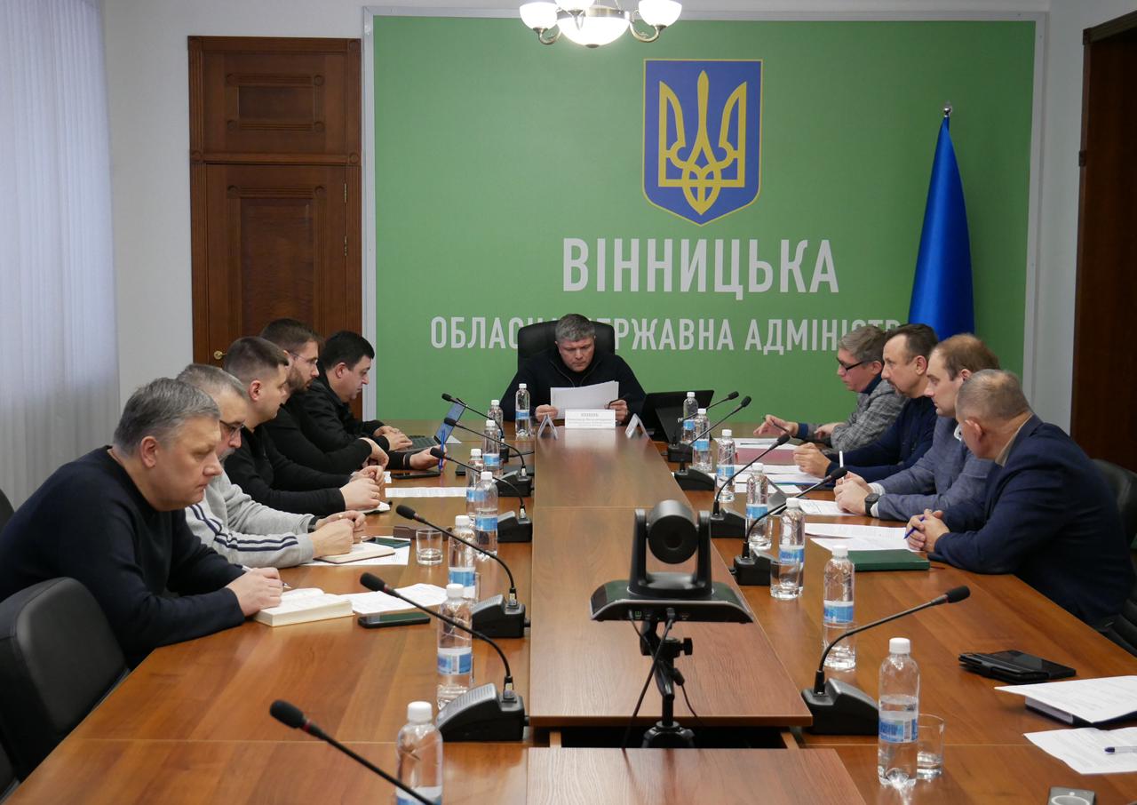 заступник начальника ОВА Олександр Піщик та учасники наради