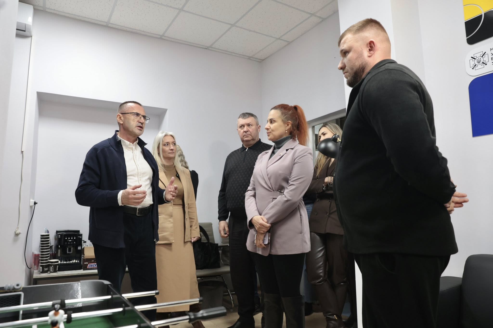 Начальниця ОВА Наталя Заболотна, міністерка у справах ветеранів Наталія Калмикова, голова обласної Ради Вячеслав Соколовий та учасники заходу