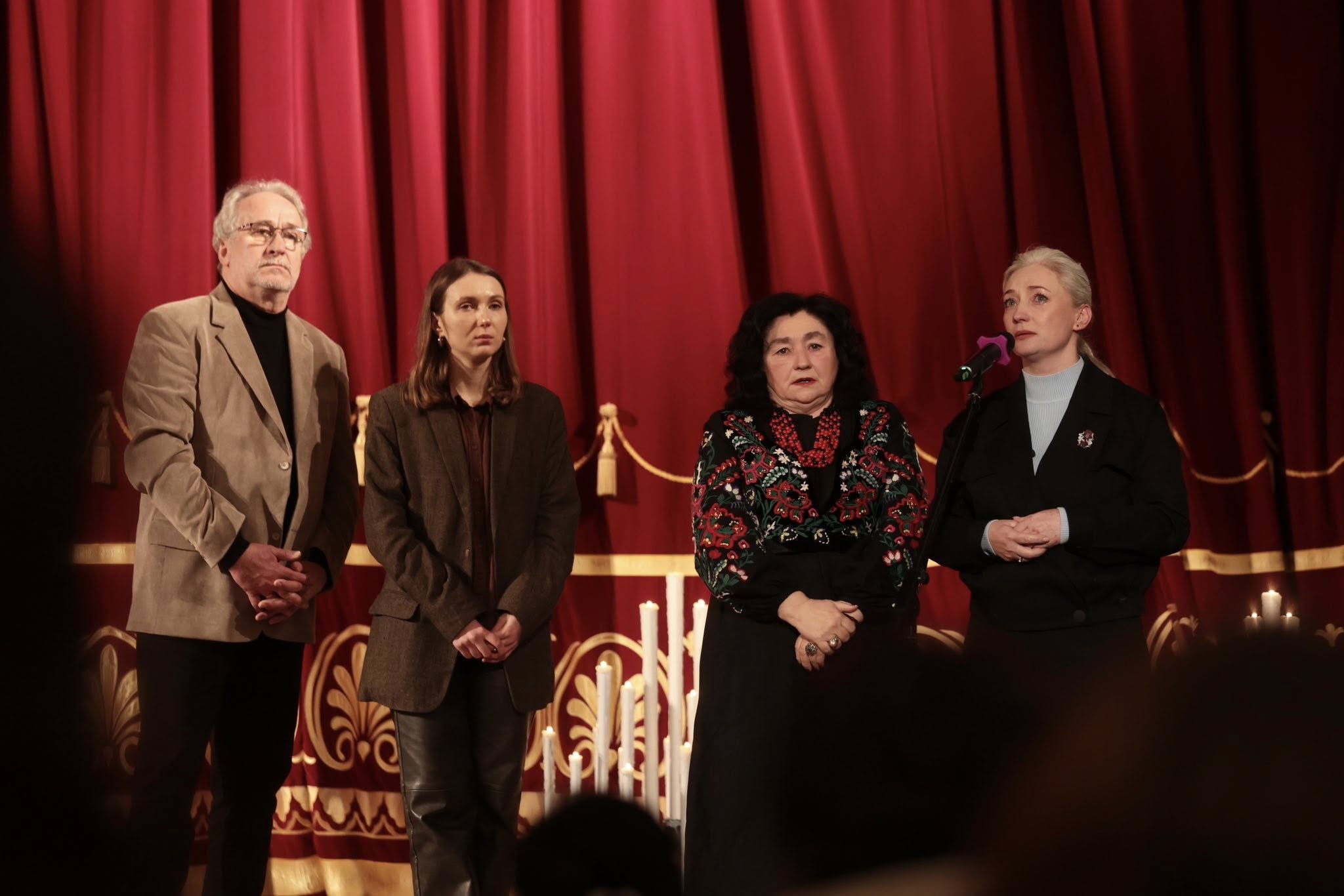 Начальниця обласної військової адміністрації Наталя Заболотна та учасники заходу