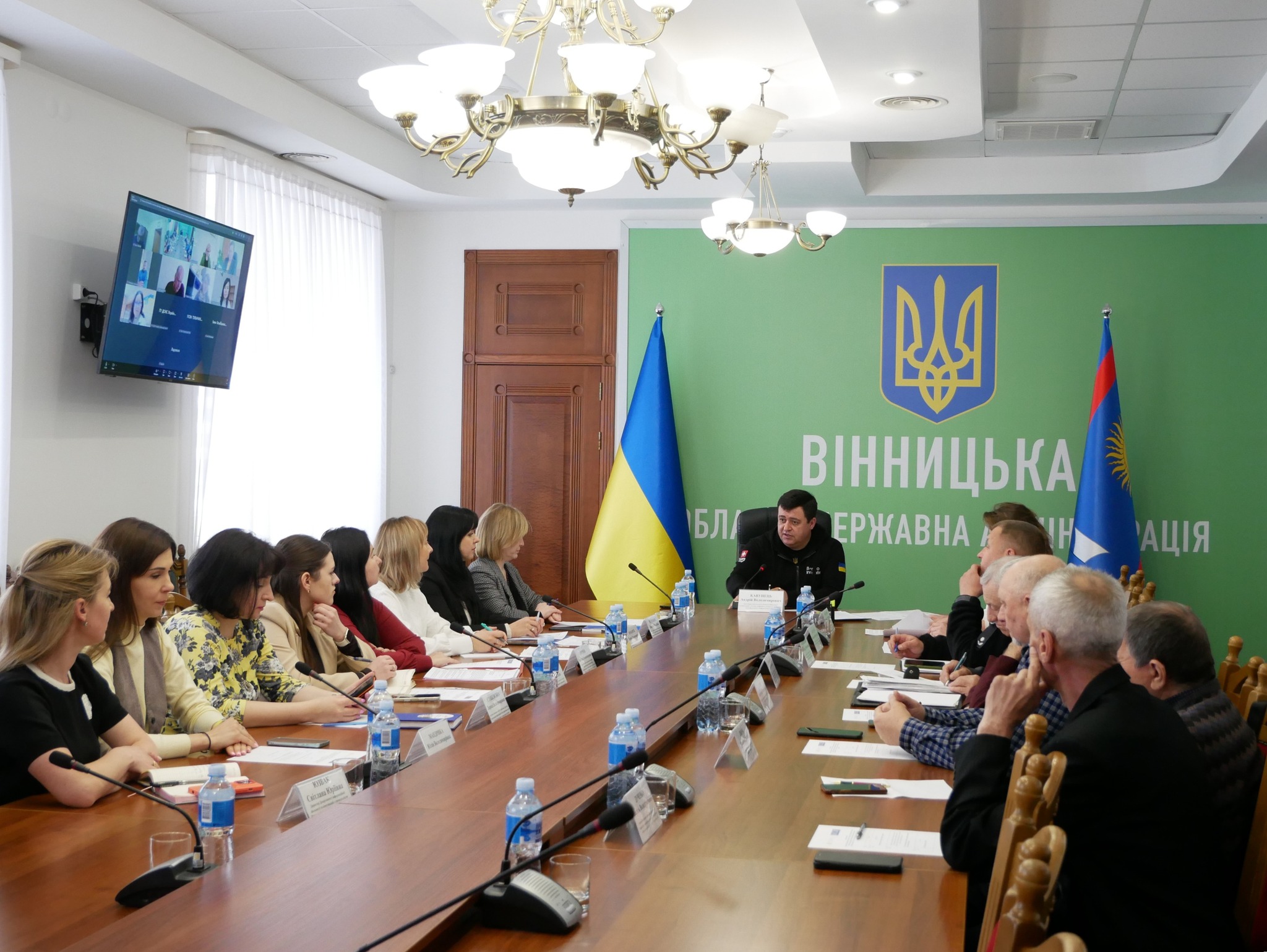 заступник начальника ОВА (CDTO) Андрій Кавунець та учасники засідання