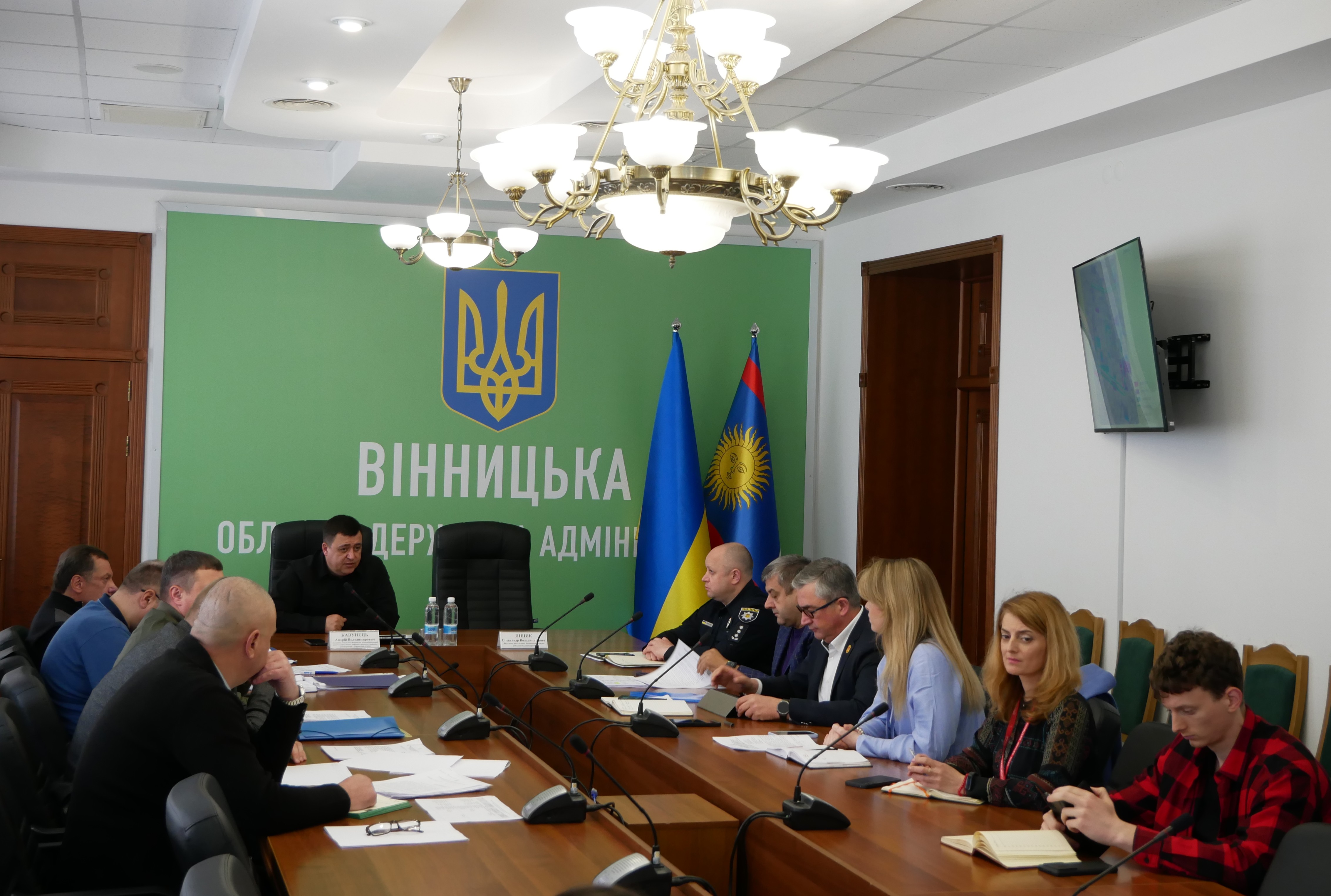 заступник начальника ОВА (CDTO) Андрій Кавунець та учасники наради