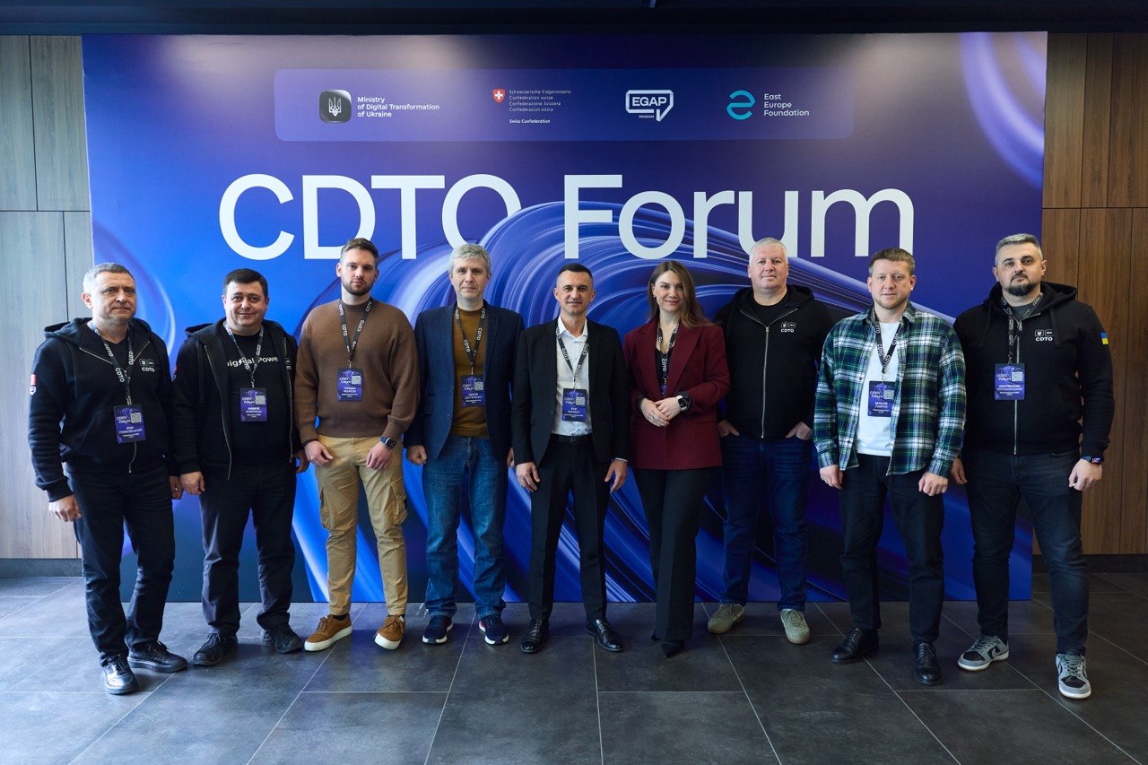 заступник начальника ОВА (CDTO) Андрій Кавунець та учасники заходу 