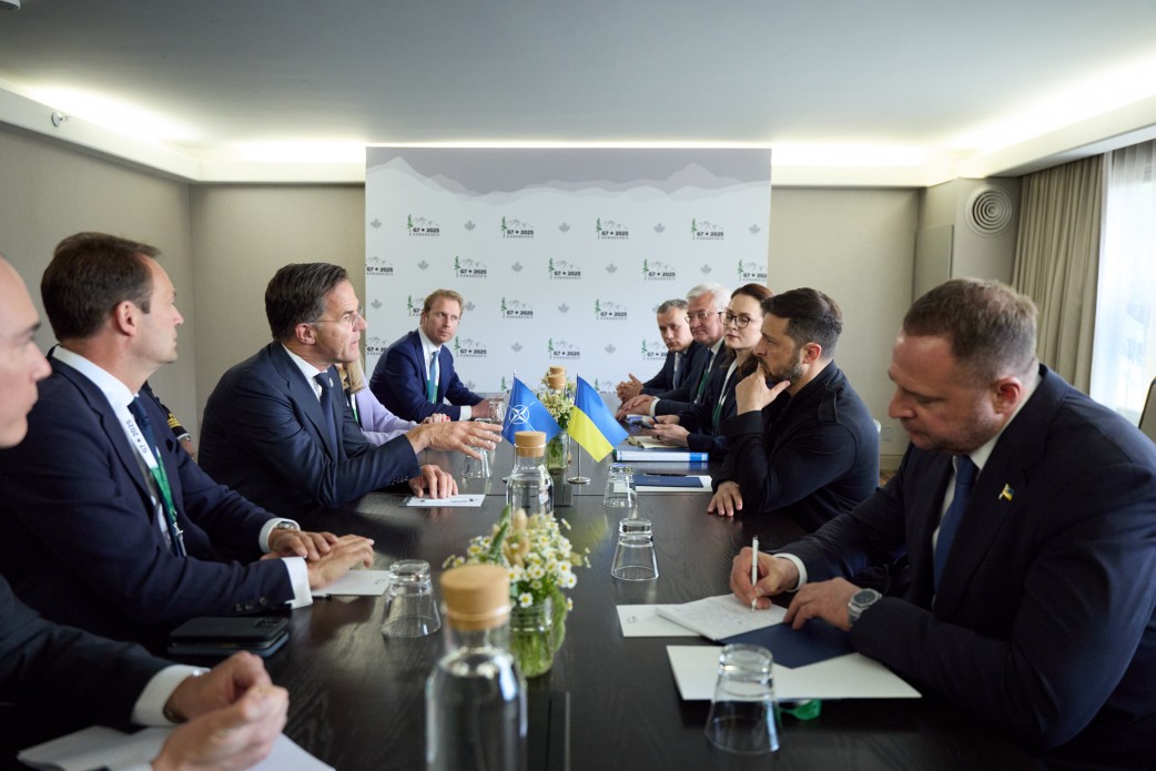 Володимир Зеленський і Марк Рютте обговорили очікування України від саміту НАТО в Гаазі