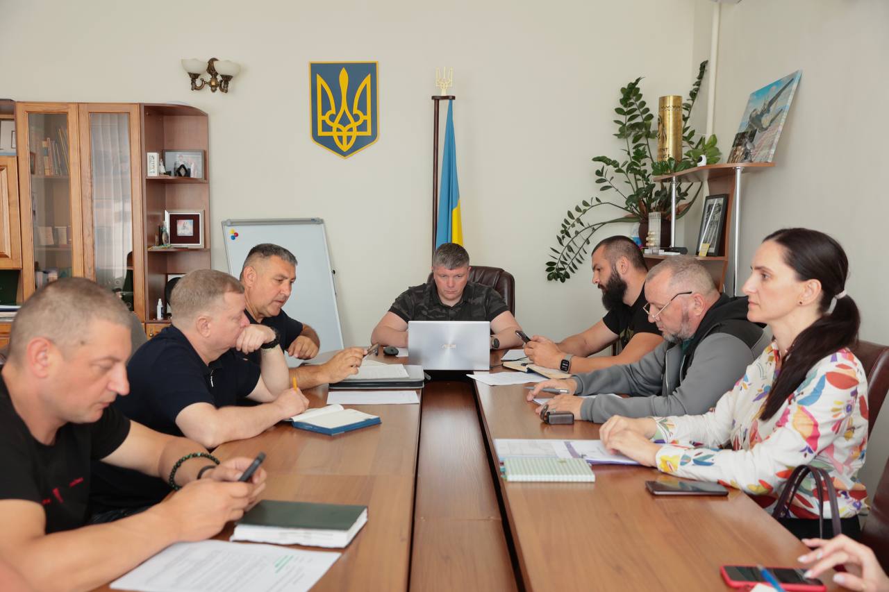 Учасники наради