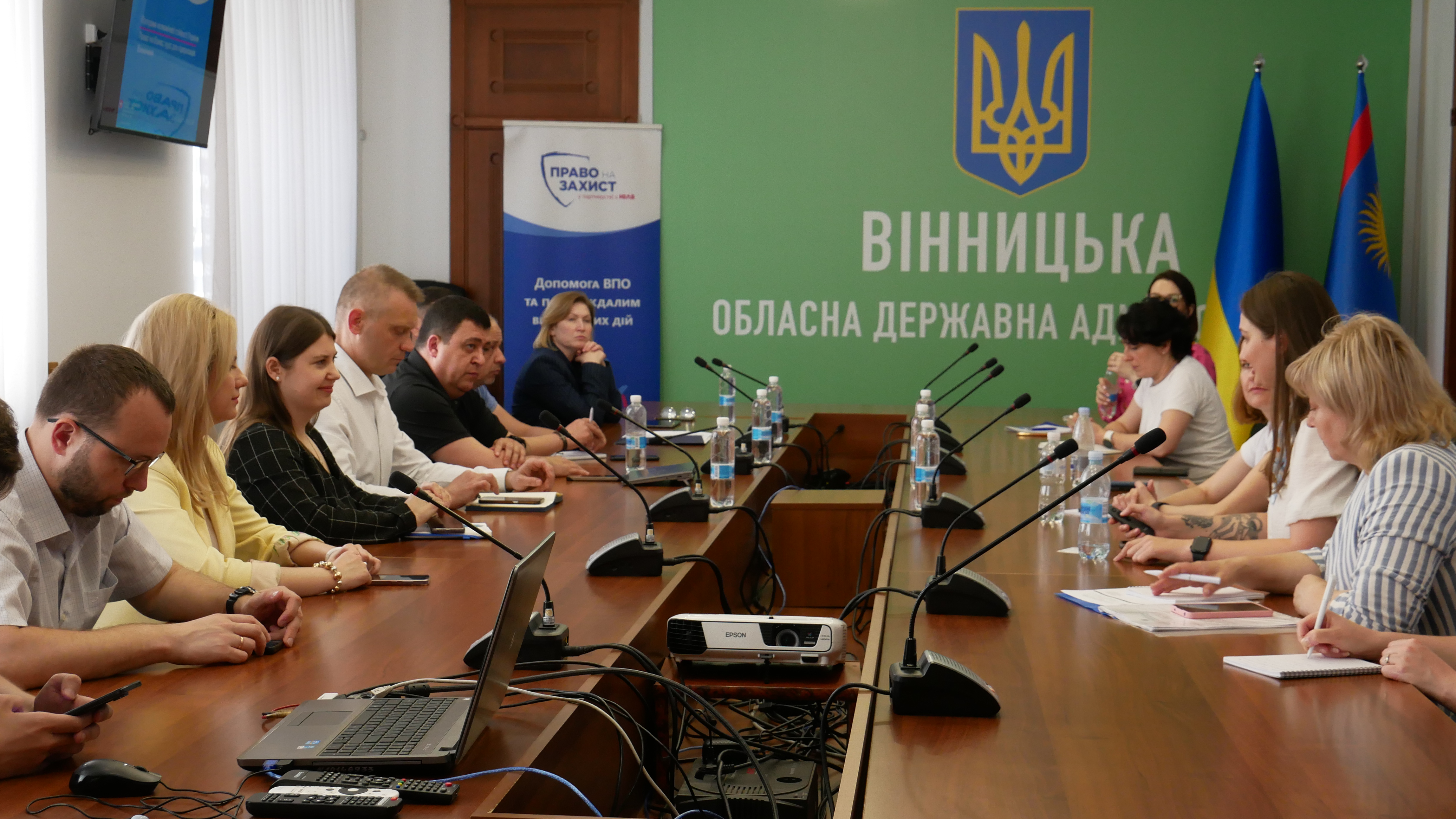 Заступник Начальника ОВА Андрій Кавунець та учасники зустрічі