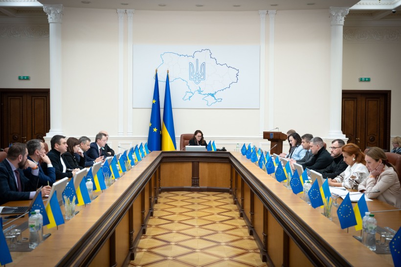 учасники засідання