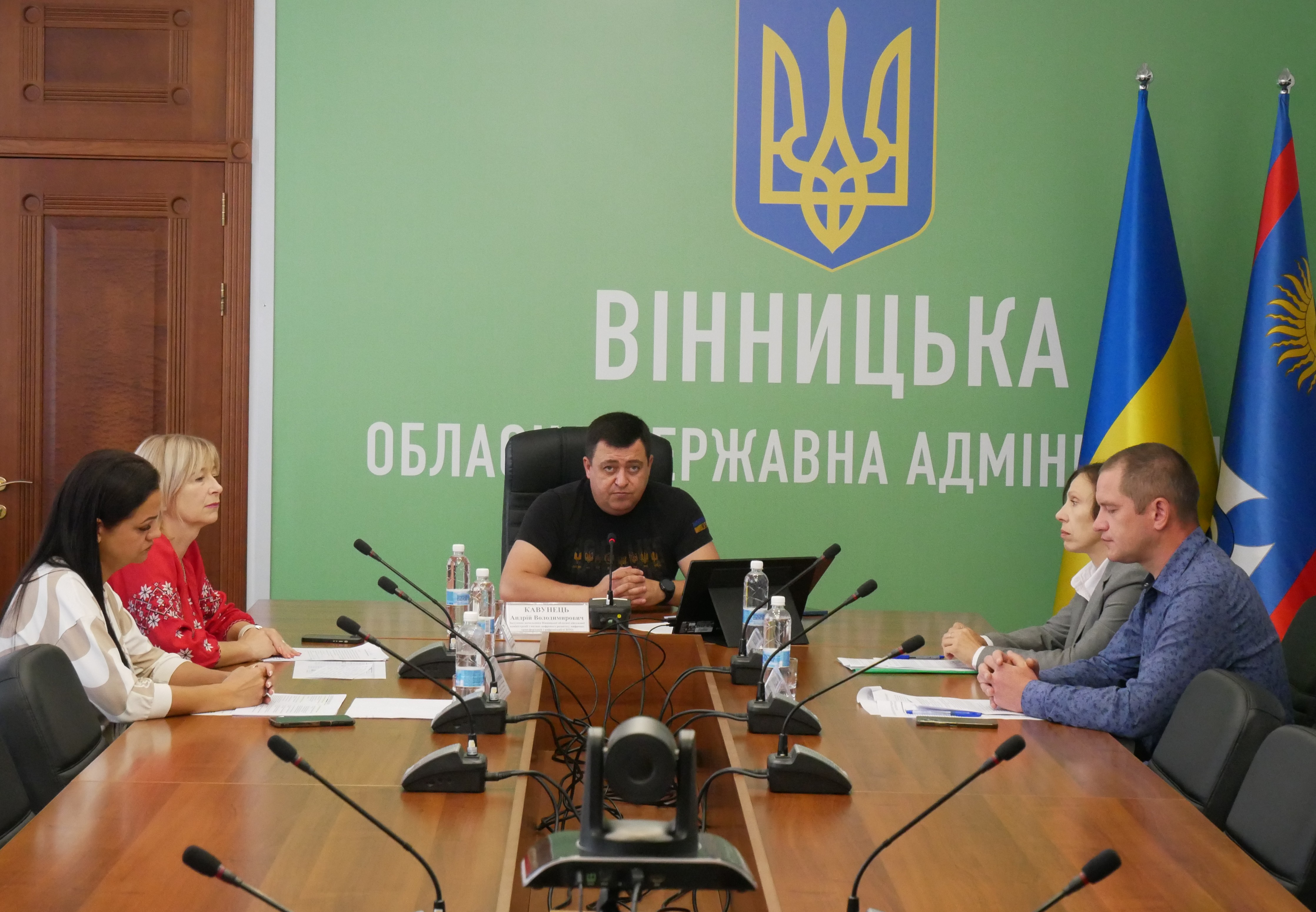 заступник начальника ОВА Андрій Кавунець та учасники заходу