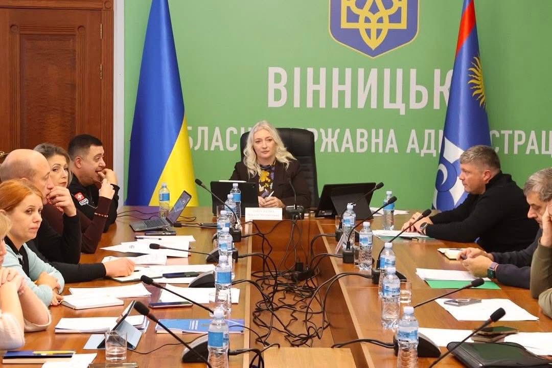 Перша заступниця начальника ОВА Наталя Заболотна та учасники наради
