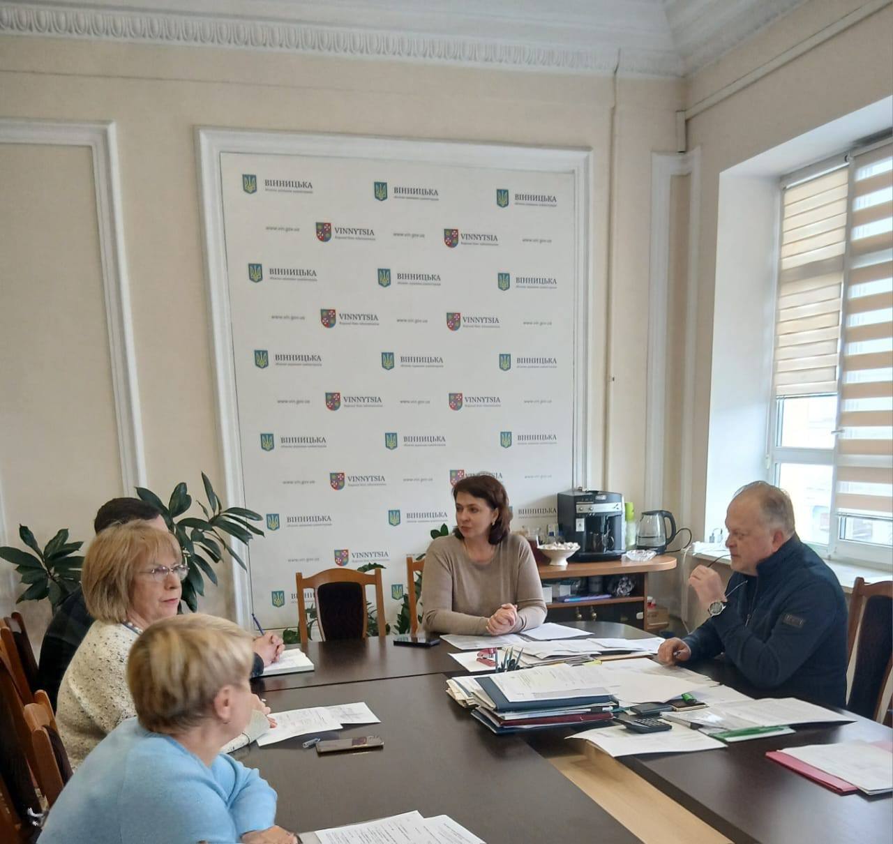 заступник начальника ОВА Сергій Здітовецький та учасника засідання