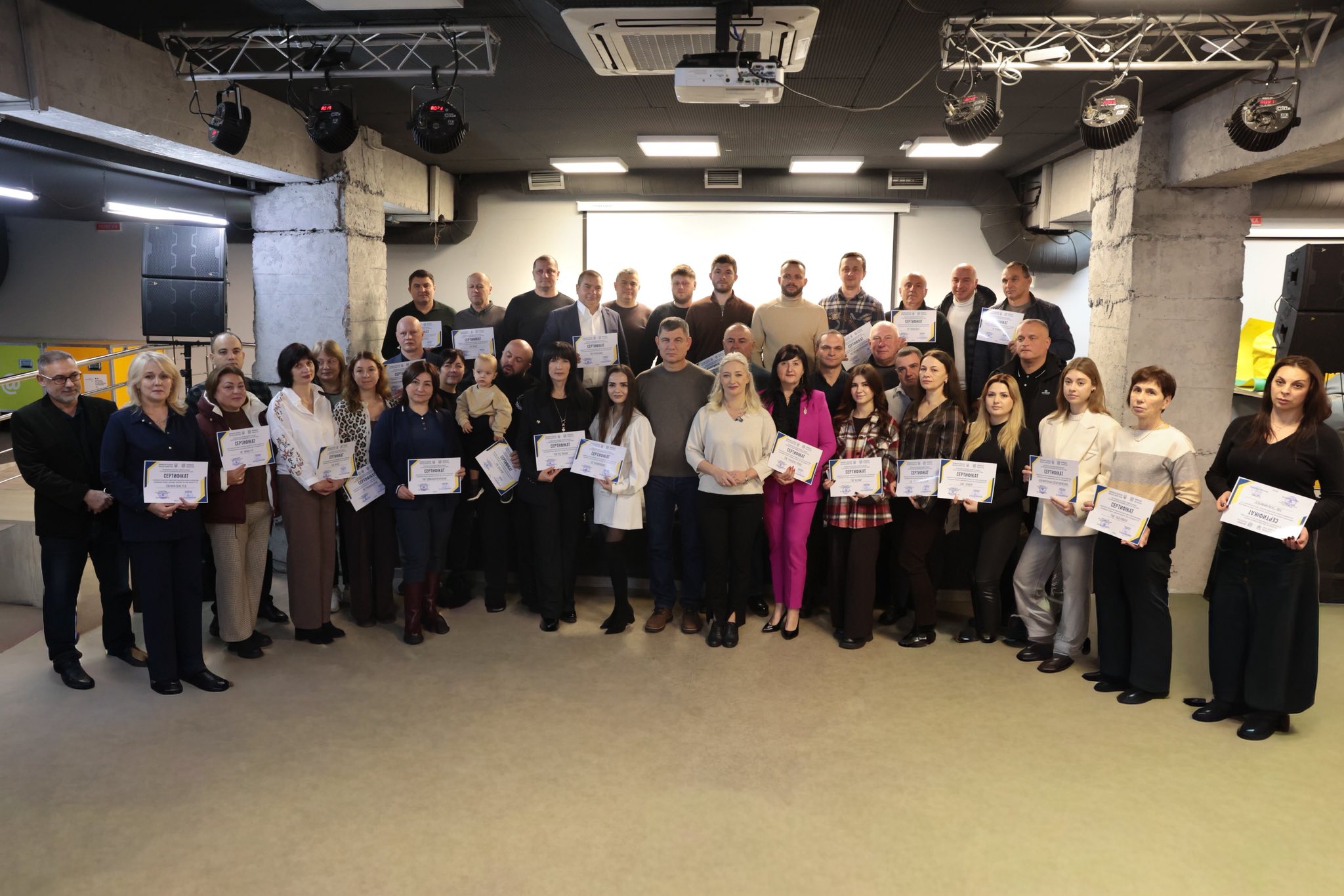 Перша заступниця начальника ОВА Наталя Заболотна та учасники заходу