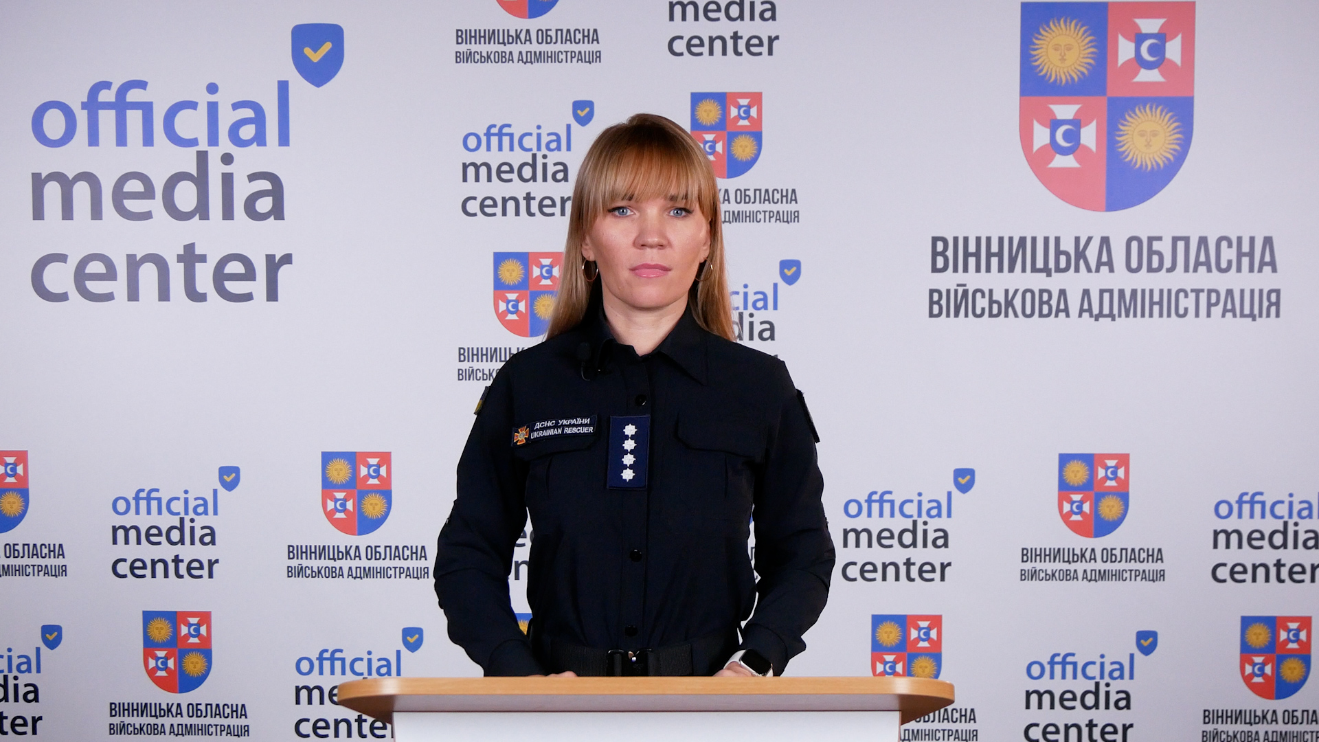 На Вінниччині на місцях ліквідації наслідків ворожого обстрілу працював 131 рятувальник і 32 одиниці техніки ДСНС