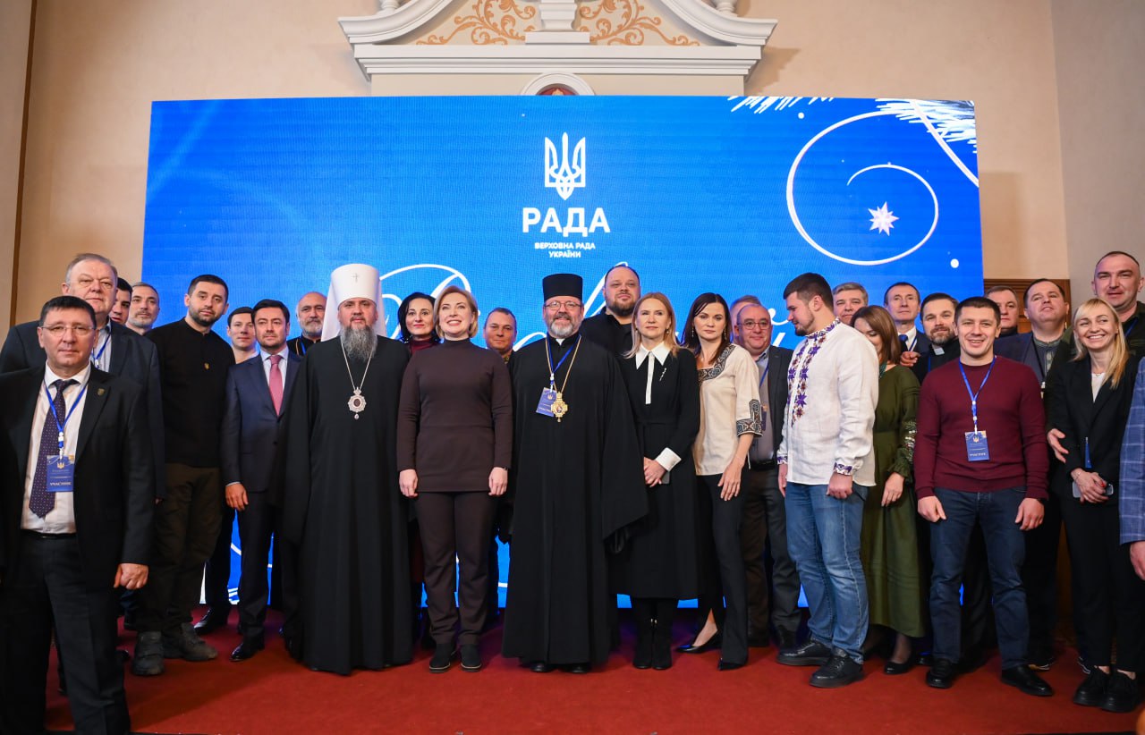 Групове фото учасників молитовного сніданку