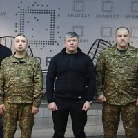 Заступник Начальника ОВА Олександр Піщик, військові та учасник заходу