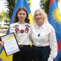 Перша заступниця начальника ОВА Наталя Заболотна та учасниця зустрічі