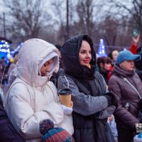 регіональна координаторка Всеукраїнської програми з ментального здоров'я "Ти як?" у Вінницькій області Олена Бессараба та учасники заходу