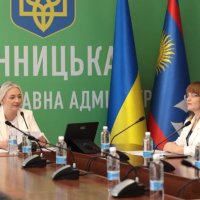Перша заступниця начальника ОВА Наталя Заболотна та учасниця заходу
