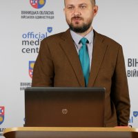 Адвокат, член Національної спілки журналістів України Віталій Головенько