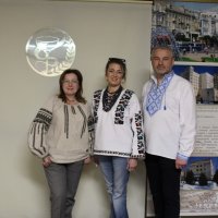 Працівники департаменту охорони здоров`я та реабілітації Вінницької ОДА у вишиванках.
