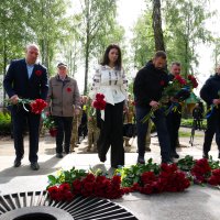 учасники покладання