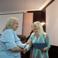 Перша заступниця начальника ОВА Наталя Заболотна та учасниця заходу