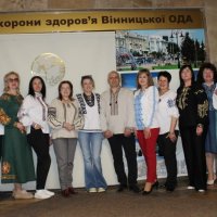Працівники департаменту охорони здоров`я та реабілітації Вінницької ОДА у вишиванках.