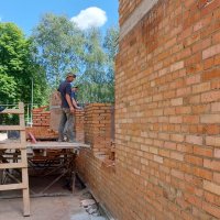 Працівники на будівельному майданчику