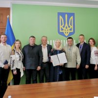 Перша заступниця начальника ОВА Наталя Заболотна, заступники начальника ОВА Сергій Здітовецький, Олександр Піщик, Андрій Кавунець та учасники зустрічі