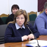 Заступник директора Департаменту охорони здоров'я та реабілітації ОВА Тетяна Бондаренко та учасники наради