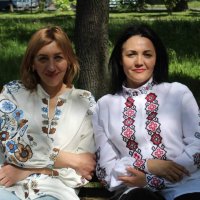 Працівники департаменту охорони здоров`я та реабілітації Вінницької ОДА у вишиванках.
