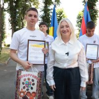 Перша заступниця начальника ОВА Наталя Заболотна та учасник зустрічі