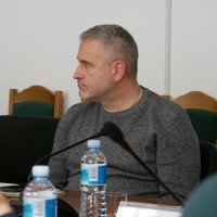 учасник засідання