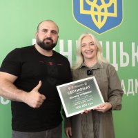 Перша заступниця начальника ОВА Наталя Заболотна та учасник заходу