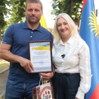 Перша заступниця начальника ОВА Наталя Заболотна та учасник зустрічі