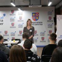 директорка Департаменту інформаційної діяльності та комунікацій з громадськістю ОВА Світлана Юзвак та учасники заходу