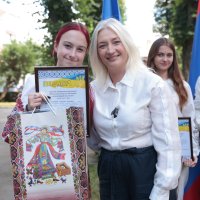 Перша заступниця начальника ОВА Наталя Заболотна та учасниця зустрічі