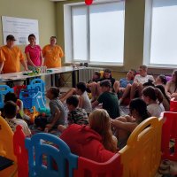 Майстер-класи «Допоможи собі сам» проводять для пацієнтів обласної дитячої клінічної лікарні.