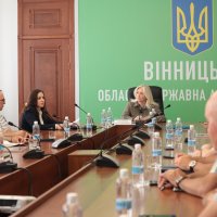 Перша заступниця начальника ОВА Наталя Заболотна та учасники заходу