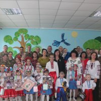 До Міжнародного дня захисту дітей вихованці обласного спеціалізованого будинку дітей з ураженням центральної нервової системи та порушенням психіки влаштували концерт та запросили гостей.