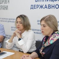 Спільна нарада директорки департаменту охорони здоров’я та реабілітації Вінницької ОВА Ольги Задорожної з Головою Вченої ради ВНМУ, професоркою Вікторією Петрушенко та керівниками лікарень.