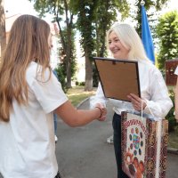 Перша заступниця начальника ОВА Наталя Заболотна та учасниця зустрічі