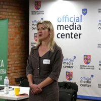 директорка Департаменту інформаційної діяльності та комунікацій з громадськістю ОВА Світлана Юзвак