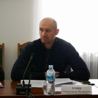 заступник начальника Управління дорожнього господарства ОВА Олександр Зубик