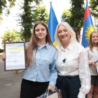 Перша заступниця начальника ОВА Наталя Заболотна та учасниця зустрічі