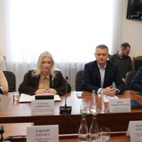 Перша заступниця начальника ОВА Наталя Заболотна та представники департаментів обласної військової адміністрації