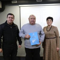 заступник Начальника ОВА Андрій Кавунець, начальник Управління соціально-гуманітарної політики Вінницької обласної Ради Надія Марусяк та учасник заходу