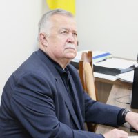 директор Департаменту гуманітарної політики ОВА Володимир Буняк